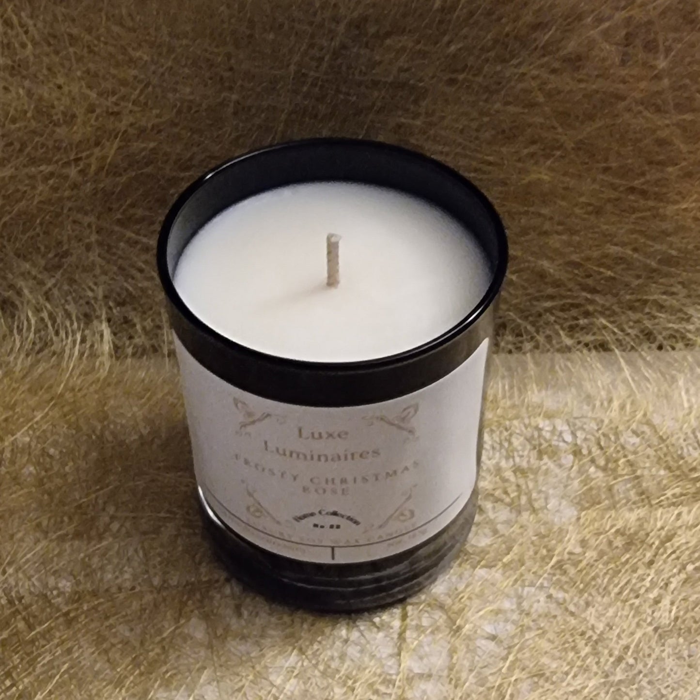 Hand poured Luxurious Frosty Christmas Rose 165g container Candle