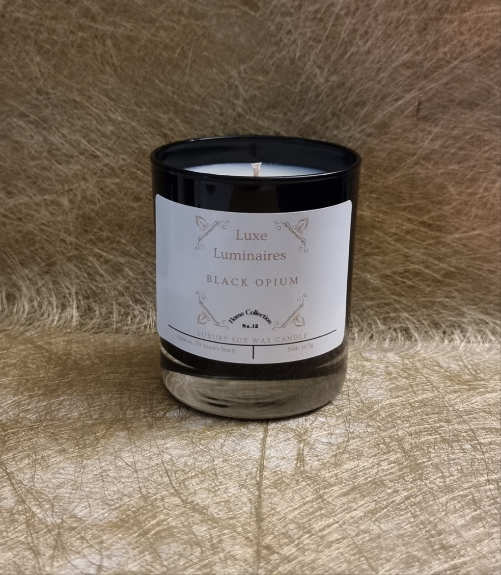 Hand poured Luxurious Black Opium 165g container Candle